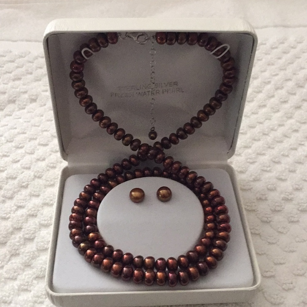 Freshwater Pearl Necklace Set